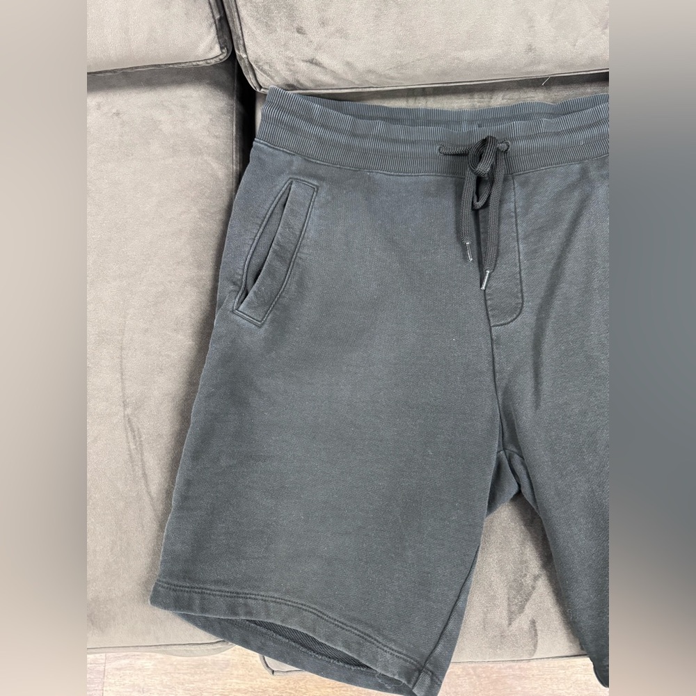 Hugo Shorts - Picture 5 of 11